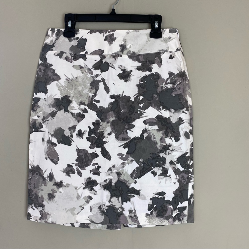 Alfani Grey/White Abstract Print Skirt
